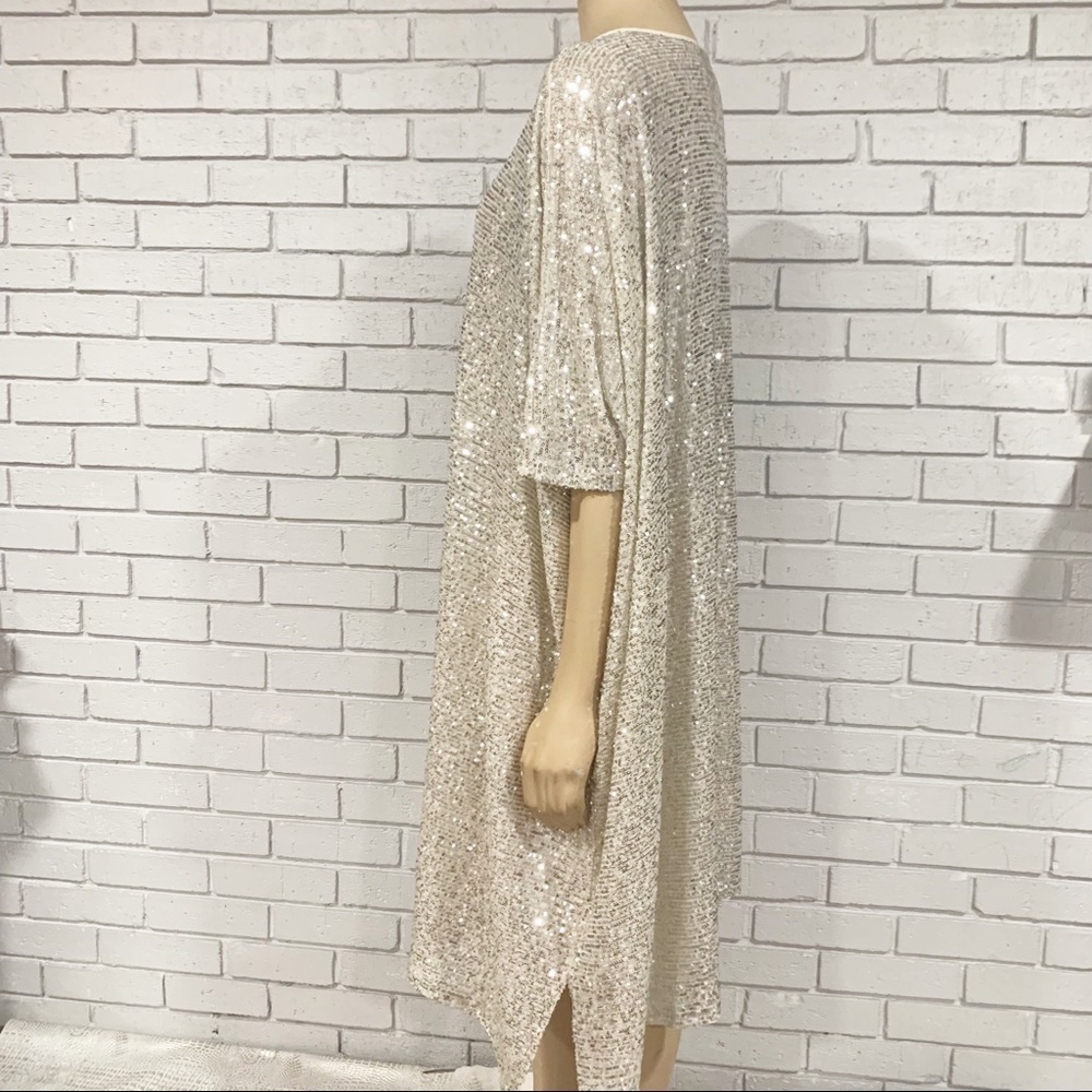 Zara Women’s Sequin Knit Ecru‎ Cape - Picture 5 of 10